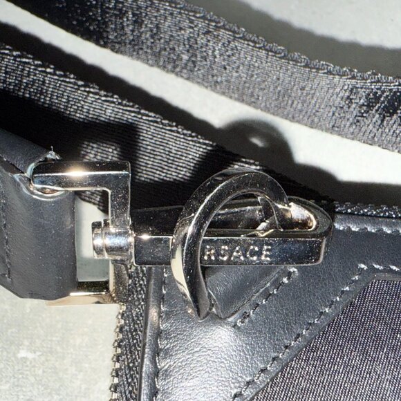 AUTHENTIC MENS WOMENS VERSACE LEATHER NYLON MEDUSA ZIP AROUND LANYARD WALLET - Picture 6 of 9